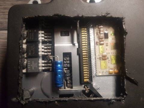 Réparation électronique d'un bloc ABS à Escassefort